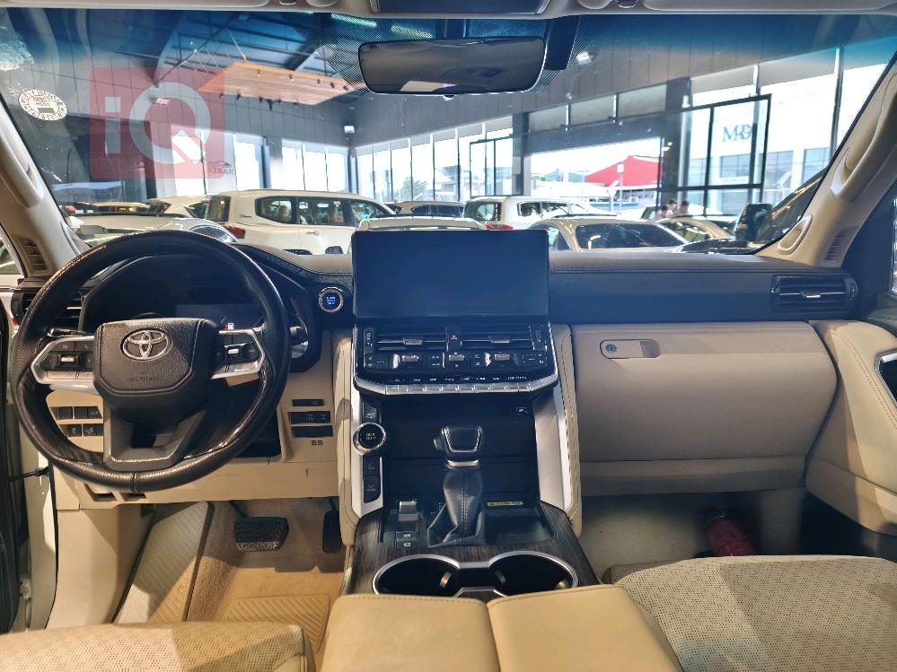 تويوتا لاندكروزر